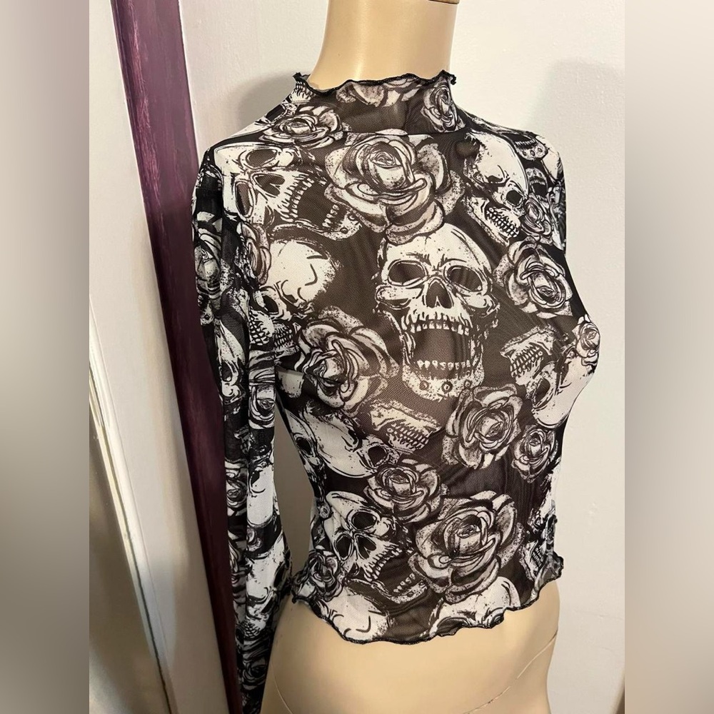 Skull and Rose Print Long Sleeve Top